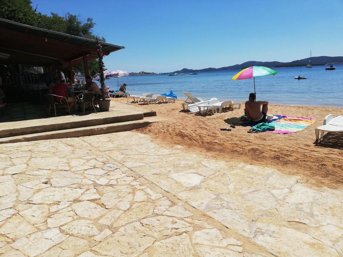 Danyja Apartments Sveti Filip i Jakov Bagian luar foto