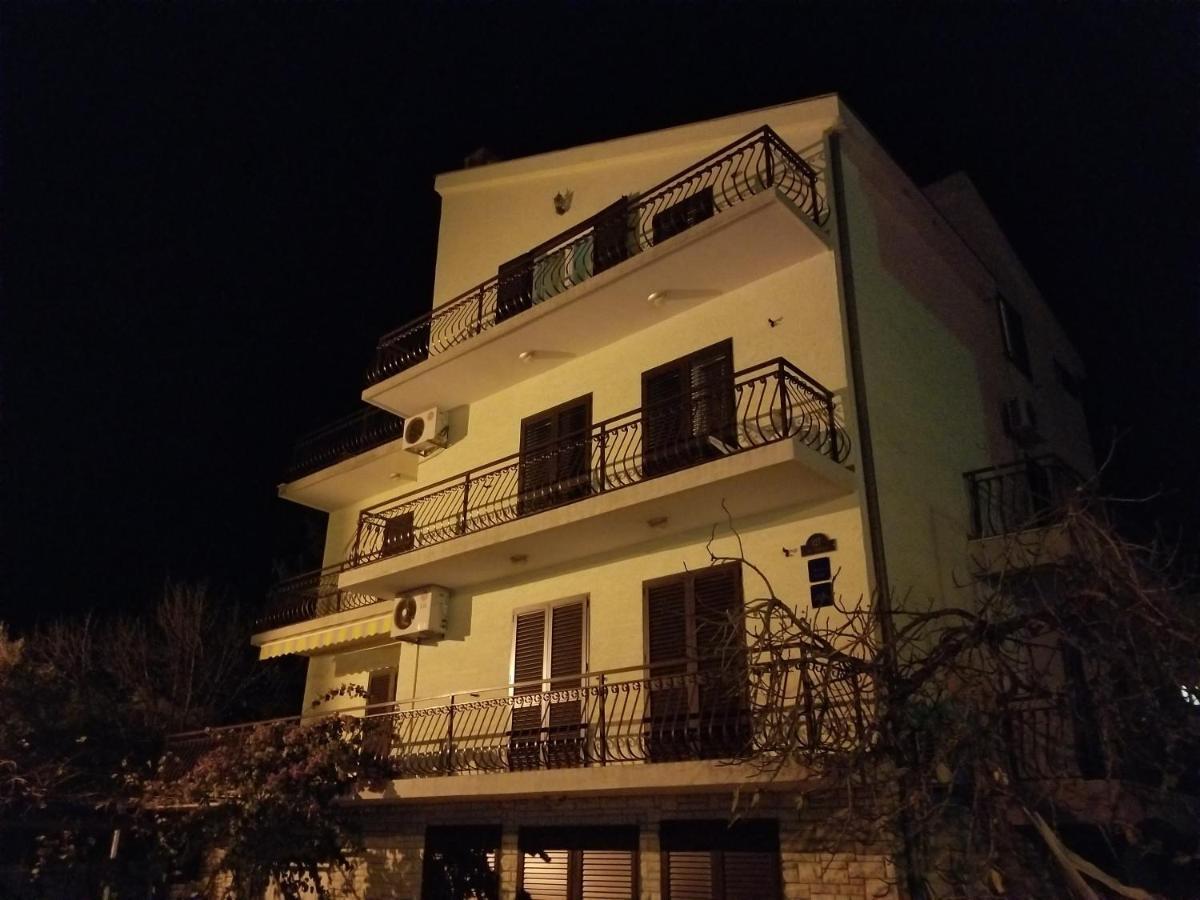 Danyja Apartments Sveti Filip i Jakov Bagian luar foto
